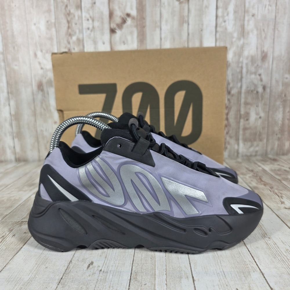 Adidas Yeezy Boost 700‎ MNVN Kids Lilac FV3231 Sneakers Size